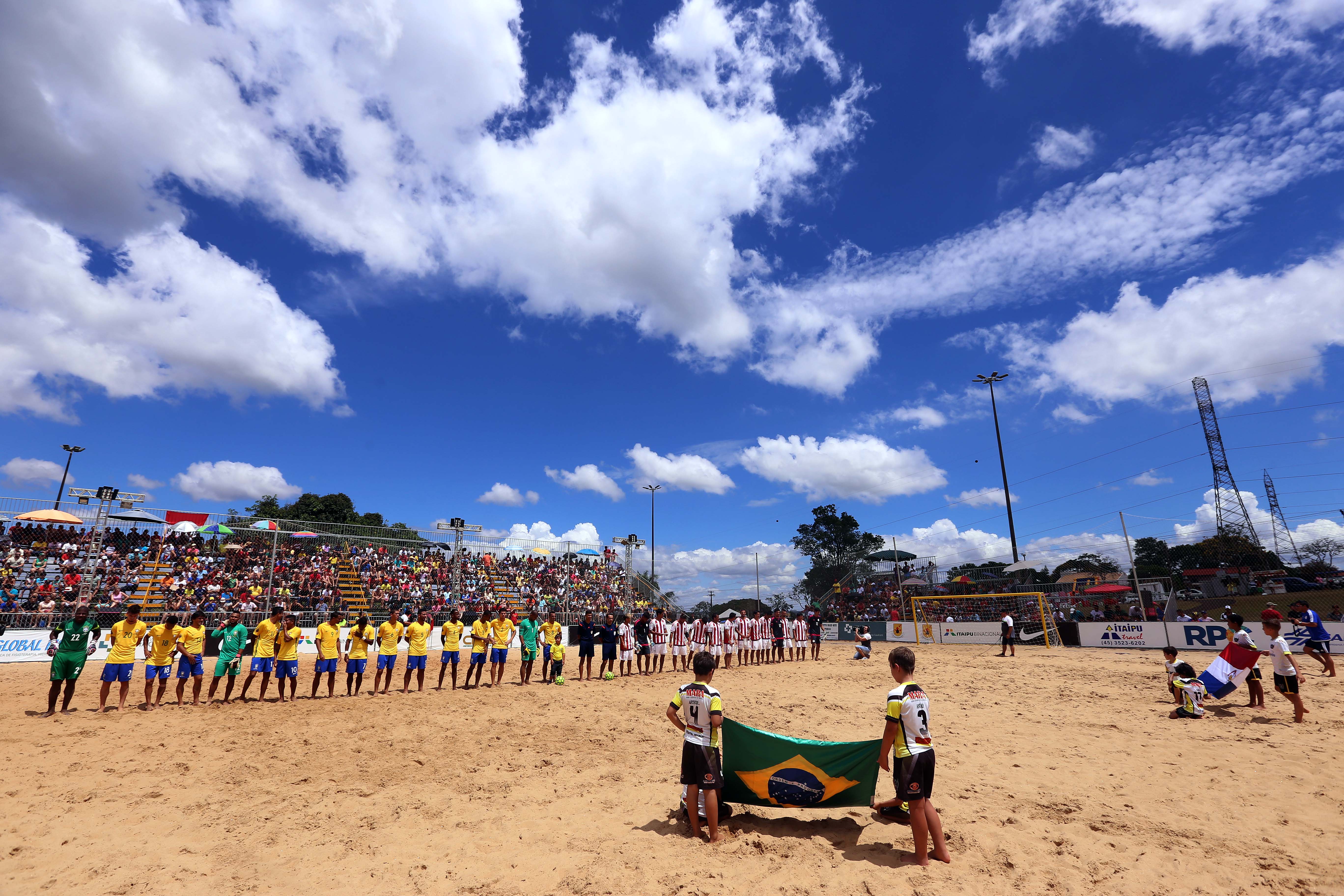 Após virada espetacular, Brasil vence Paraguai na prorrogação em amistoso em Foz