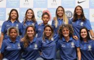 Brasil apresenta sua primeira seleção feminina de beach soccer