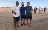 Jr. Negão, Robertinho e Magal visitam treino da seleção