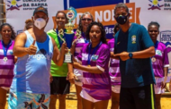 Fabrício Santos acompanha finais do beach soccer feminino no ES